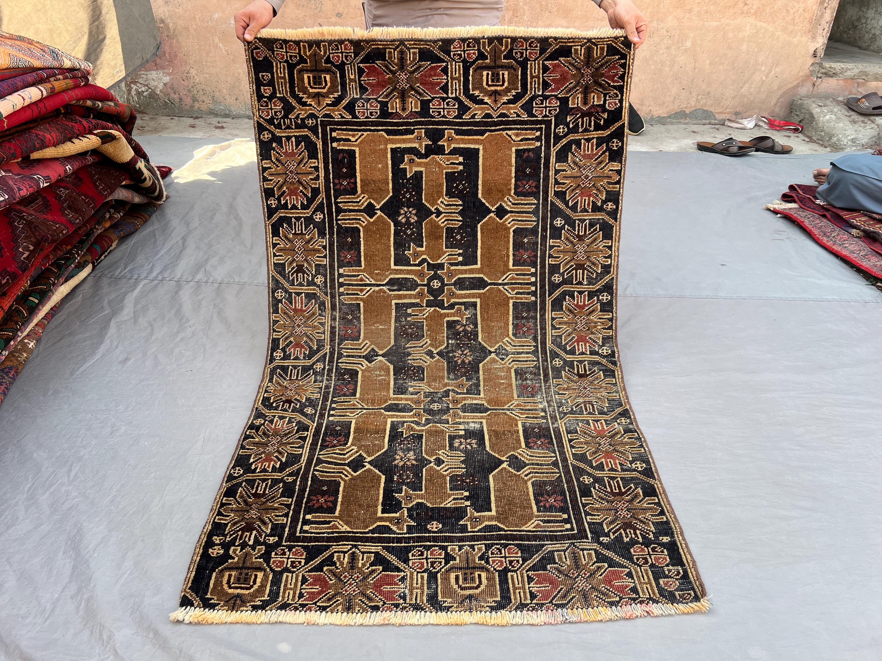 ラグ・カーペット Afghan baluch small rug 3x5 Ft Antique Afghan Baluch Rug, Pictorial Animal Print, Low Pile