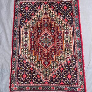 Tappeto vintage afgano in lana annodato a mano, 76 x 107 cm, stile marocchino, con motivo floreale, piccolo tappeto per ingresso, tappeto decorativo fatto a mano, arredamento boho.