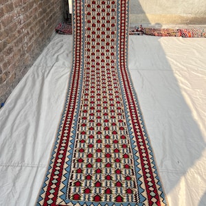 Alfombra afgana Kilim de lana de 2,5 x 9,7 pies, estilo caucásico, con diseño geométrico a rayas, ideal para pasillos, corredores, cocinas y decoración del hogar.