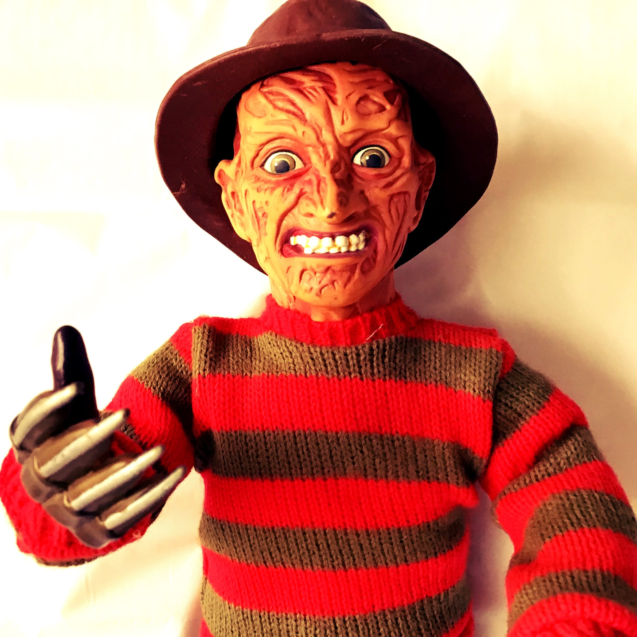 Porta Caramelle con Mano di Freddy Krueger