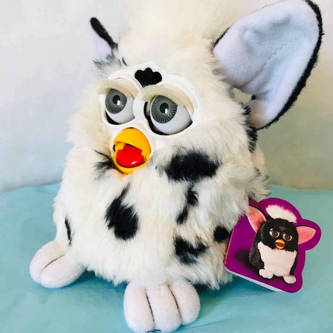 Furby Buddy Dalmatian, Beanbags de segunda mano por 10 EUR en Madrid en WALLAPOP