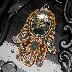 Outstanding High-Quality Luck Protection Abalone Paua Shell Hamsa Hand Dangle Earrings P588