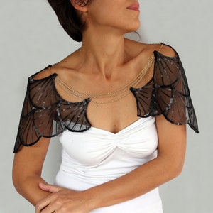 Black sequin wedding capelet, Bridal shoulder wrap with chains, Gatsby flapper shrug, Art Deco dress topper for bride, wedding accessory