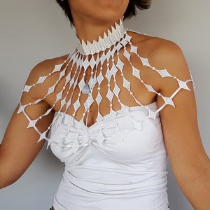 Guipure lace Art Deco wedding shoulder jewelry capelet, Bridal cape, Bridal body jewelry bolero, Great Gatsby shrug, Lace bridal capelet image 8