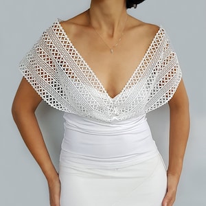Off-white lace bridal shawl cCapelet, Wedding shoulder wrap, Lace dress topper, Bridal bolero shrug, Bride cover up