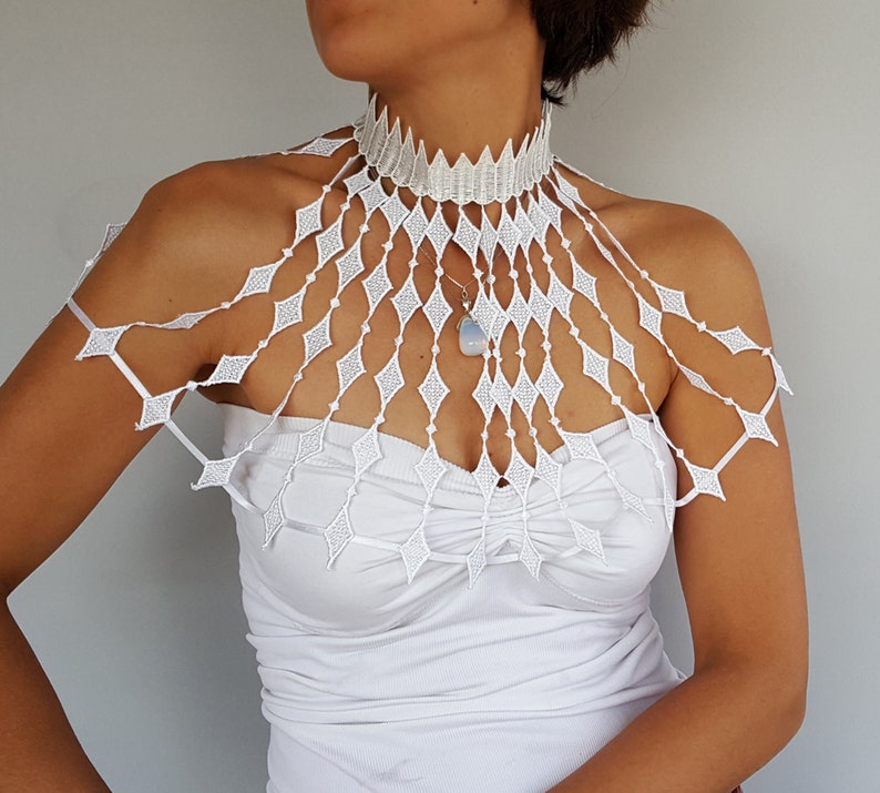 Guipure lace Art Deco wedding shoulder jewelry capelet, Bridal cape, Bridal body jewelry bolero, Great Gatsby shrug, Lace bridal capelet image 9