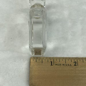 Vintage Chanel No 5 Parfum Bottle Size 8 Empty Mini Perfume Bottle 1/2 oz immagine 5