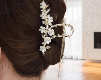 Jasmine Flower Hair Claw Clip – Pearl Floral Hair Accessory with Removable Tassel