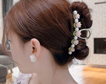 Tulip Flower Hair Claw Clip – Pearl Floral Hair Accessory Gift
