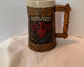 Vintage Napcoware-mok met adelaar | Keramische steen met houtnerf | Americana-barbecue van 6,5 inch