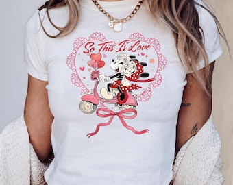 Coquette bow Disney Mickey Minnie Valentine Baby tee, Disney couple WDW Disneyland sweethearts nite Croptop Baby Tee womens T-shirt