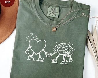 Maglietta per la consapevolezza della salute mentale Comfort Colors®, maglietta motivazionale, la salute mentale è importante, maglietta con un cuore e un cervello carino, maglietta con uno psicologo scolastico