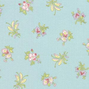 BRENDA RIDDLE Bramble Cottage 18691-13, small floral fabric, Clearance DeStash Fabric, Fabric Bargain, Fabric Sale