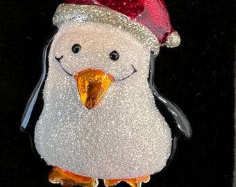 Danecraft Signed Vintage Enamel Christmas Holiday Sparkly Penguin Brooch Pin