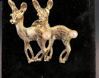 Vintage Avon Gold-Tone Brooch Featuring Two Deer with Faux Pearl Tails