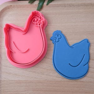 Set di stampini e tagliabiscotti a forma di pollo pasquale, stampo per biscotti a tema gallina primaverile