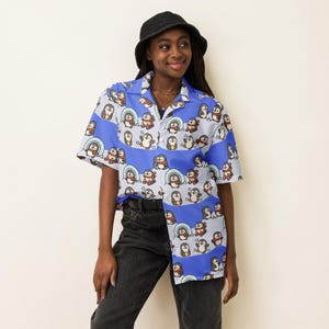 Linda camisa hawaiana de pingüino de invierno, top navideño con estampado de iglú nevado y trineo.