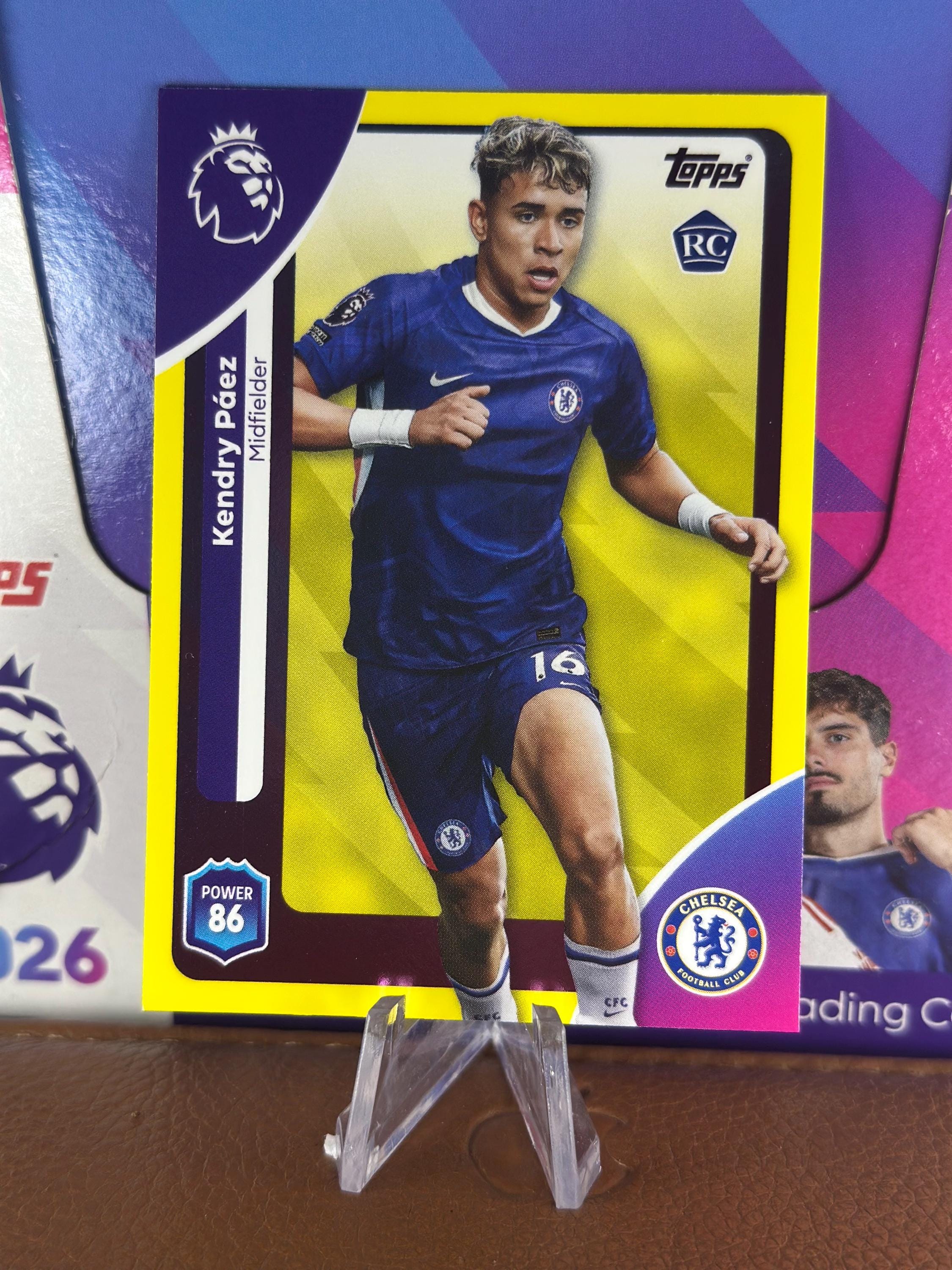 Kendry Páez Rookie Parallel Soccer Card - Topps Premier League