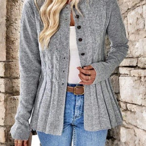 Women’s Solid Color Knit Cardigan Sweater – Long Sleeve Autumn & Winter Outfit