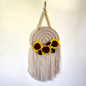 Sunflower Boho Wall Decor, Nursery Decorations, Floral wall hanging, Unique present for best friend, Baby shower gift, Crochet wall tapestry image 6