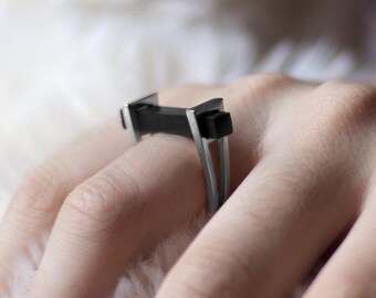 EQUINOX- Anillo minimalista de plata y ébano.