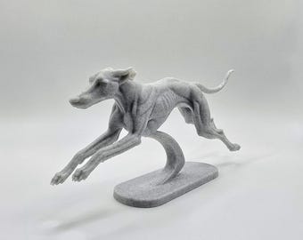 ミニチュアグレイハウンド犬の像/模型。1:6スケール（バービーと互換性
