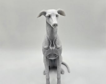 ミニチュアグレイハウンド犬の像/模型。1:6スケール（バービーと互換性