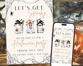 Puede incluir: Invitación a una fiesta de Halloween con el texto "Let's Get Spooky". La invitación presenta ilustraciones de fantasmas con sombreros de bruja y sosteniendo calabazas. La fecha es el viernes 31 de octubre, en 123 Spooky Street, Nueva York.