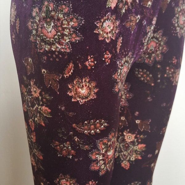 Ladies Violet Victorian Bouquet Velvet Leggings - pick your size