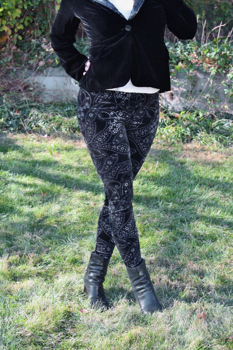 Ladies Limited Edition Metallic Paisley Velvet Leggings pick your size image 2