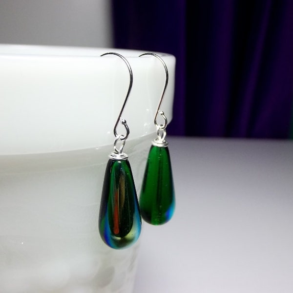 Green Glass Earrings, Mothers Day Gifts, St. Patricks Day, Mom Sister Grandmother Jewelry, Silver Earrings