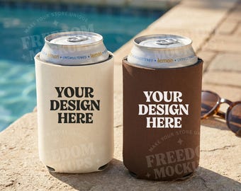 Maqueta de enfriador de latas, maqueta de funda para bebidas junto a la piscina, maqueta de soporte para latas de verano neutro para marca, presentación de diseño personalizado