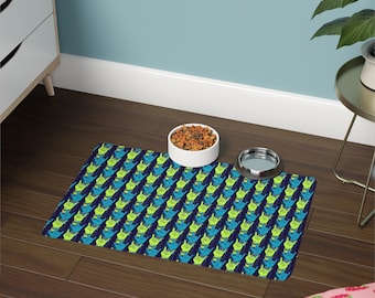Rock Horns Dog Feeding Mat, Edgy Pet Mealtime