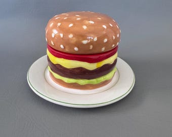 Cheeseburger with plate wax scented candle