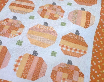 Pumpkin Whip quilt kit...designed by Mickey Zimmer of Sweetwater Cotton Shoppe...autumn, Halloween, pumpkin quilt