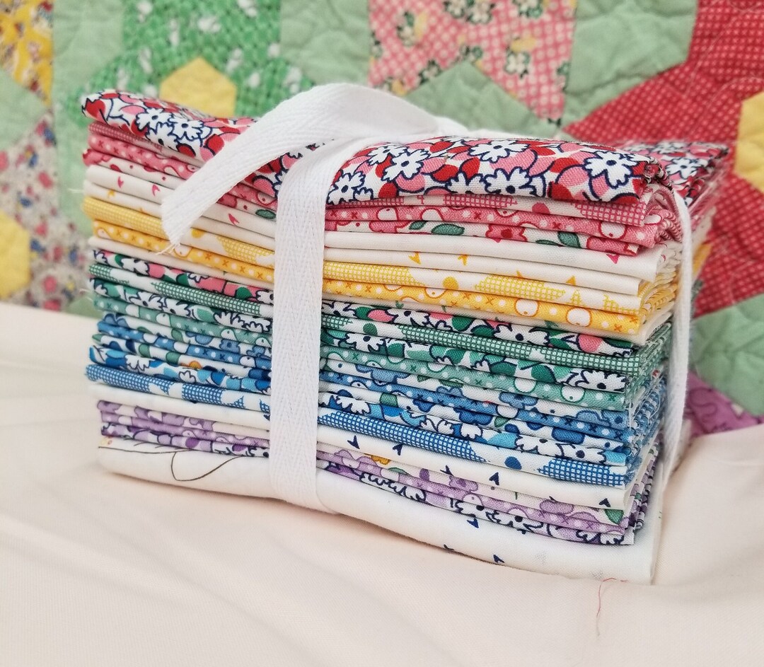 Baskets of Blooms Fat Quarter Bundle by Darlene Zimmerman for Etsy
