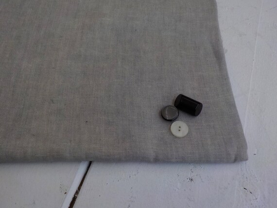 Weeks Dye Works, Platinum, 35ct, Fat Quarter, 100% linen, cross stitch linen