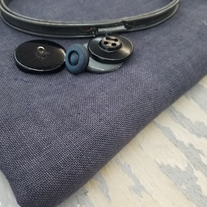 Weeks Dye Works, Gunmetal, 30ct, Fat Quarter, 100% linen, cross stitch linen