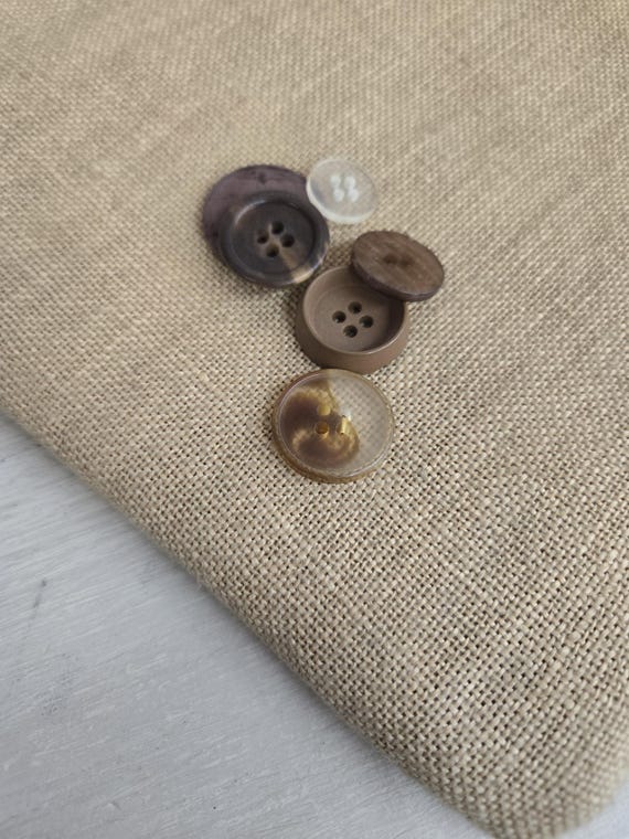Weeks Dye Works, Straw, 20ct, Fat Quarter, 100% linen, cross stitch linen