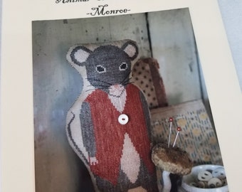 Monroe, Animal Crackers Series by Stacy Nash Primitives...cross stitch pattern, mouse