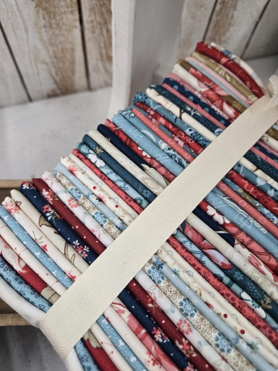 Lighthouse...FQ Bundle...Edyta Sitar...Laundry Basket Quilts...Andover...39 prints
