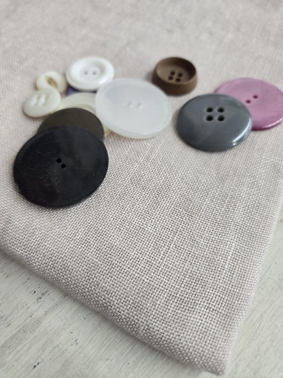 Weeks Dye Works...Rhyolite...30ct...Fat Quarter...100% linen...cross stitch