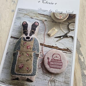 Clovis, Animal Crackers British Series by Stacy Nash Primitives...cross stitch chart