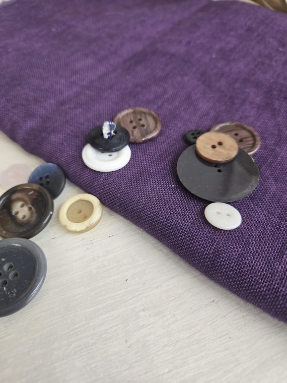 Weeks Dye Works, Concord, 30ct, Fat Quarter, 100% linen, cross stitch linen