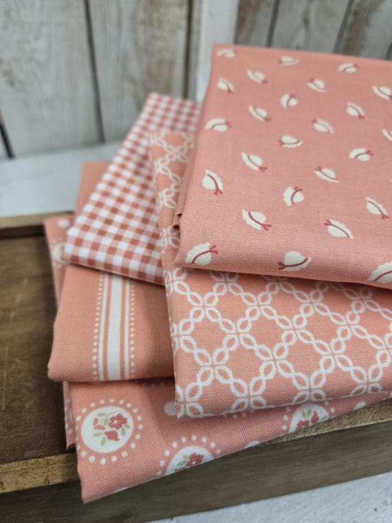 Sunbonnet...Coral FQ bundle...Heather Briggs of My Sew Quilty Life...Moda Fabrics...5 prints