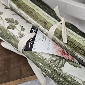 3 Sisters Favorites...Vintage Linens...Meadow Greens...Layer Cake...Moda Fabrics...42 squares