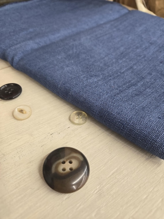 Weeks Dye Works...Delft Blue...32ct...Fat Quarter...100% linen...cross stitch
