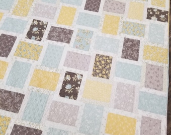 Chamomile Tea with Honey quilt kit...featuring Honeybloom...designed by Mickey Zimmer of Sweetwater Cotton Shoppe