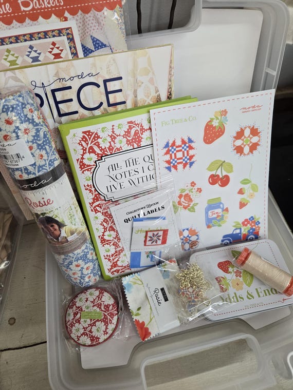 Rosie...Collector Bin...Fig Tree Quilts...Moda Fabrics