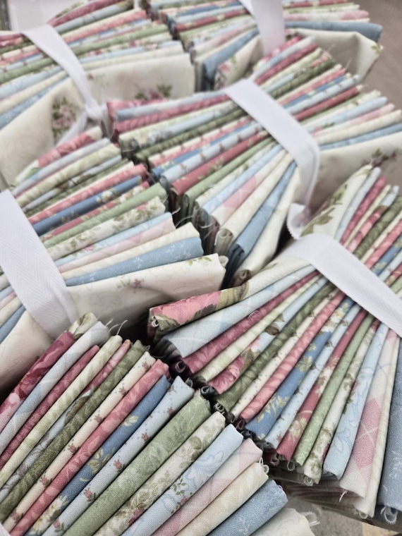 Just Rosy...FQ Bundle...Smithsonian Collection...Marcus Fabrics
